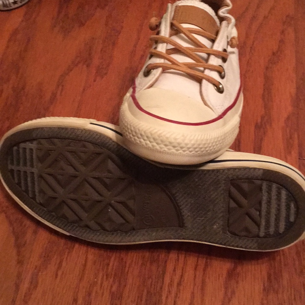 Shoes - Picture 3 of 4
